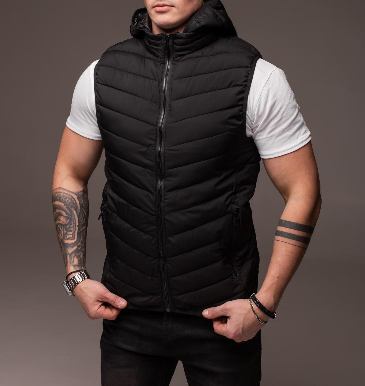 Жилетка чоловіча стьобана осіння весняна basic чорна безрукавка утеплена весна осінь жилет з капюшоном, фото 1