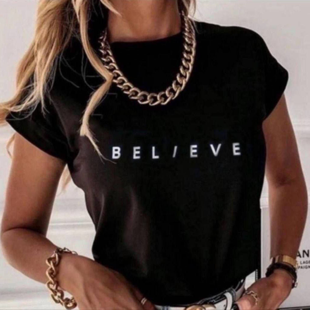 Жіноча чорна футболка "Believe" Розмір: 42,44,46,48,50 (21075-2)