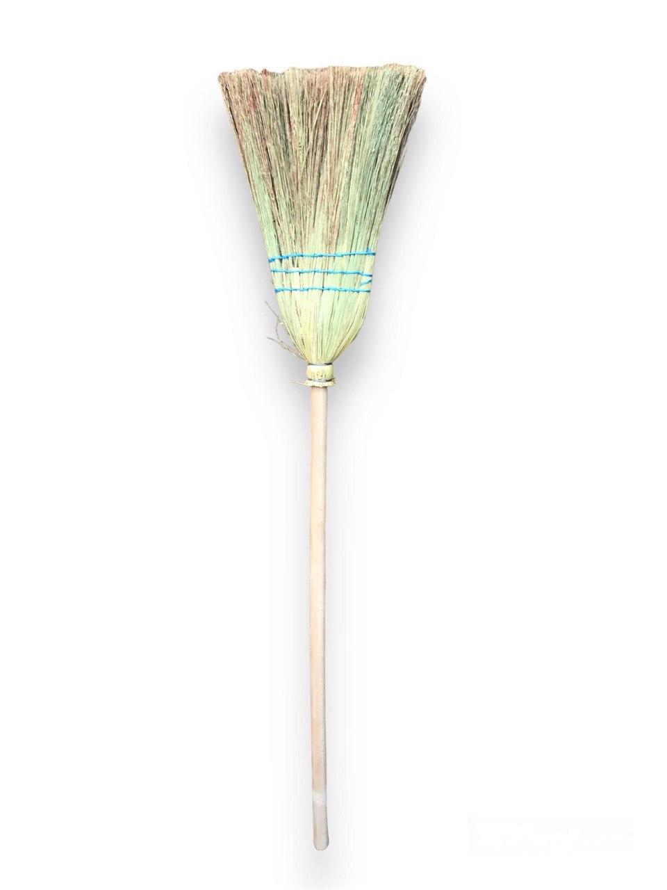 Віник (на палиці)