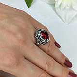 Срібна кругла каблучка з крансним каменем, фото 2