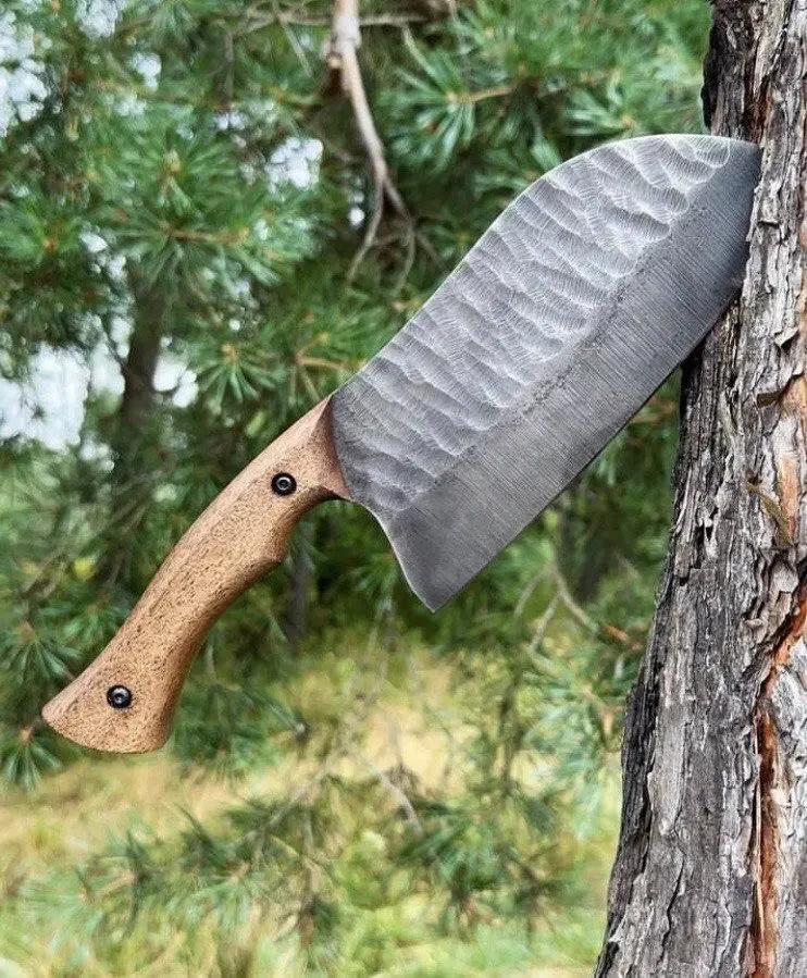 Високоякісний сербський ніж-сокира ручної роботи з кованої сталі з руків'ям "Бите каміння"