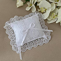 Подушечка для хрестика з мереживом церковна «Хрестильна скринька» / Подушка під хрестик для хрещення дитини