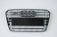 Решітка радіатора Audi A5 2011-2016 рік Чорна з хромом (в стилі S-Line)