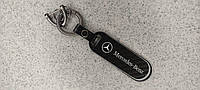 Брелок для ключей Carbon с карабином Mercedes-Benz 4521