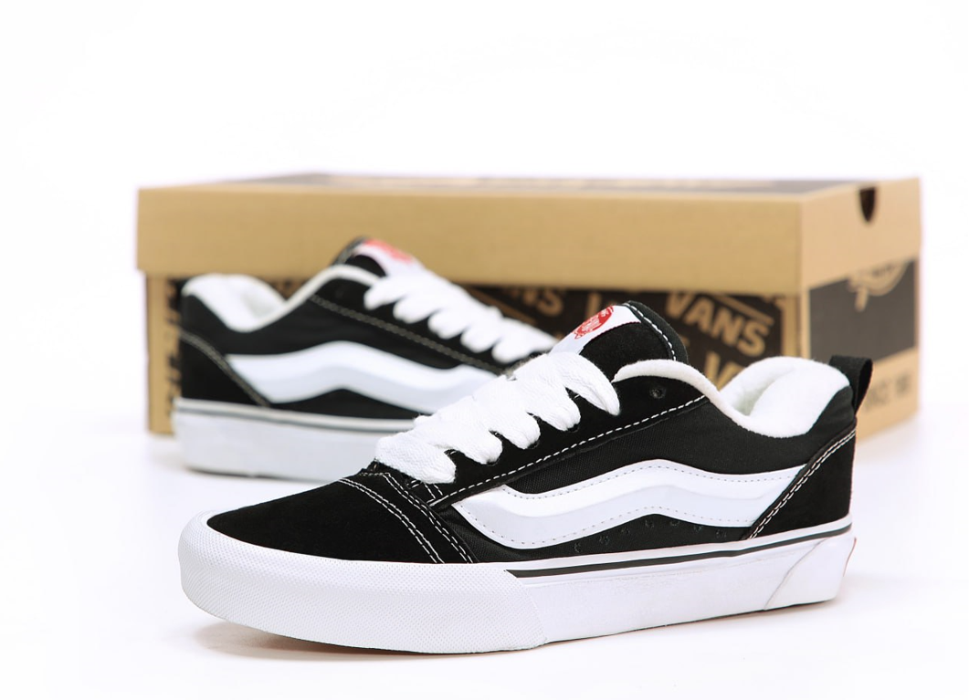 Жіночі чоловічі кеди Vans Knu Skool Black White чорно-білі Ванс Скул замшеві