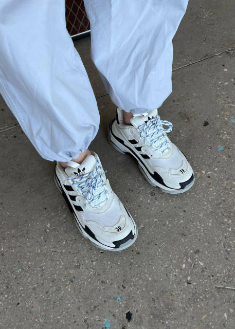 Adidas comme balenciaga online