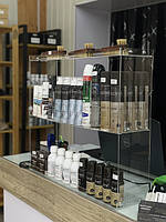 Прикасові вітрини для товарів