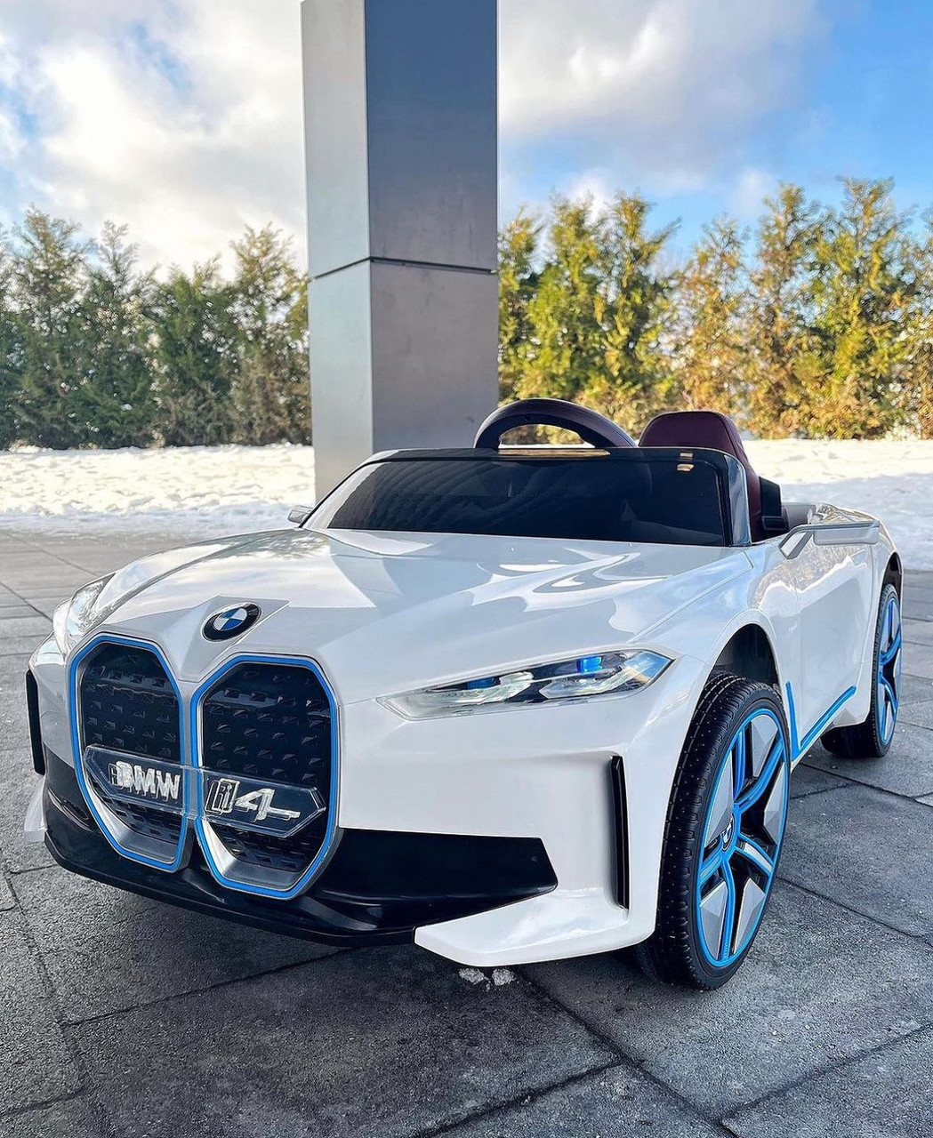 Дитячий електромобіль BMW i4 на акумуляторі машинка, фото 1
