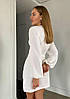 Красиве модне молодіжне жіноче плаття-міні, на запах, молочно-біле, фото 4