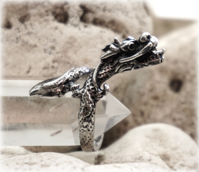 Перстень Дракон