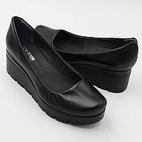 Туфлі жіночі шкіряні чорні на танкетці розмір 40. по устілці 25.5 см Polans код-(2889 т)