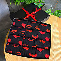 Святковий бокс шкарпеток хлопцям на 12 пар 40-45 р чорні подарунок на День Валентина красочні та високі