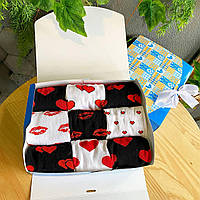 Бокс подарочных женских носков на 9 пар 36-41 р цветные с принтом универсальные, красочные и прикольные