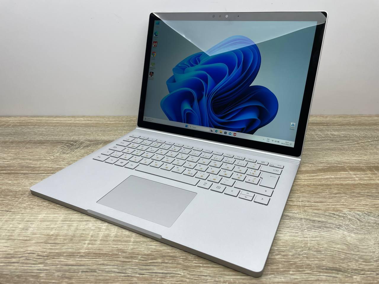 Ноутбук-планшет Microsoft Surface Book 2 13.5 16:10 2к IPS/i7-8650U/GeForce GTX 1050 2Gb/8GB/SSD 240GB Б/У А+ - фото 1 - id-p2099985152