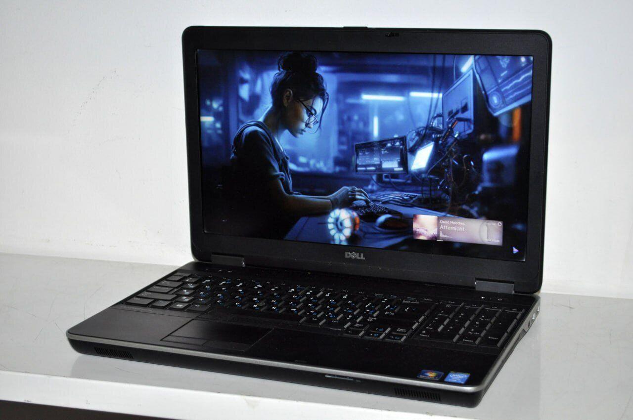 Б/в Ноутбук Dell Latitude E6540 15.6" 1920x1080| Core i5-4300M| 8 GB RAM| 128 GB SSD| Radeon HD 8790M 2GB