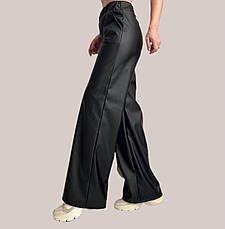 Широкі жіночі штани з екошкіри мод. 94 чорні, фото 2