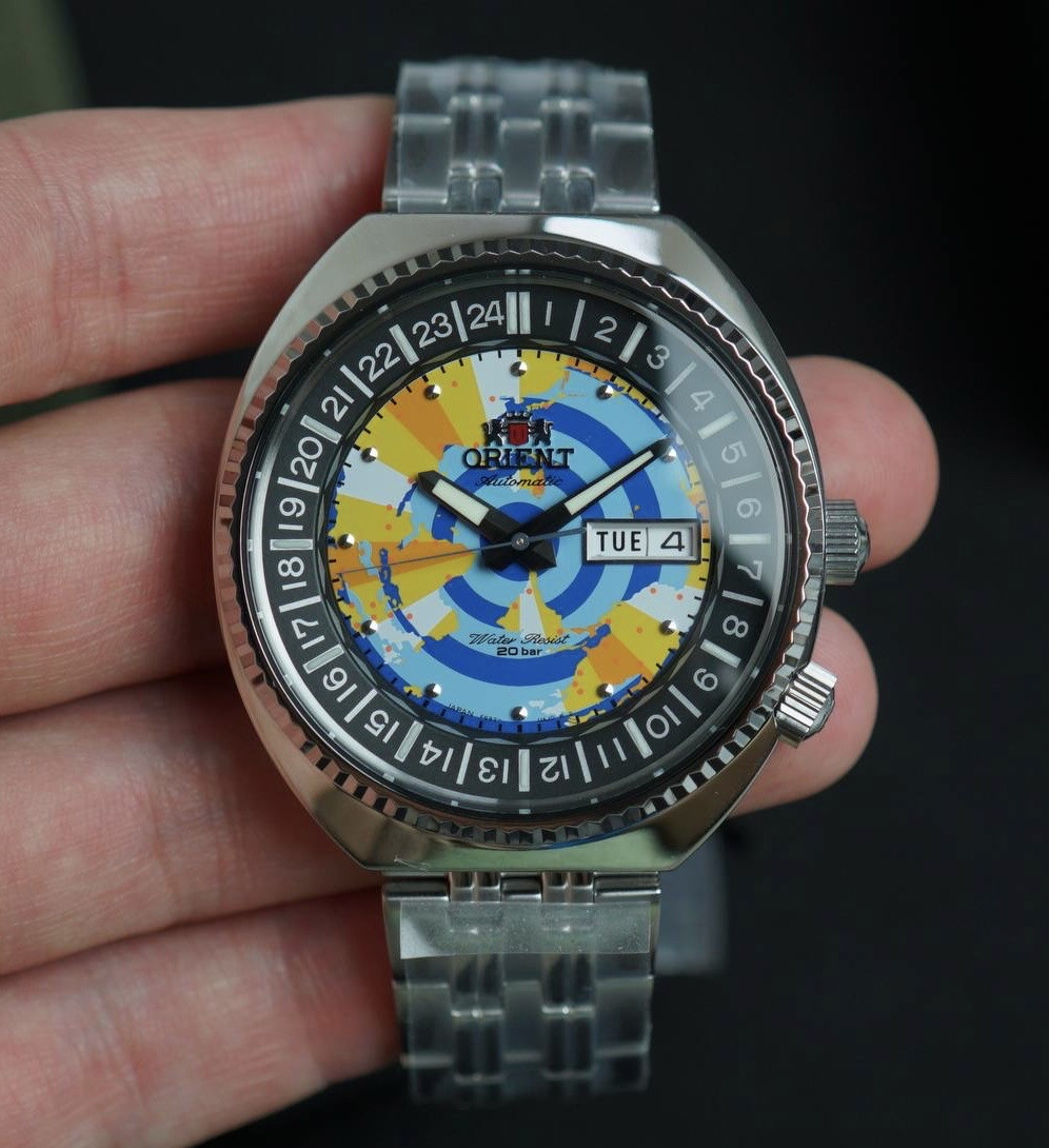 Чоловічий Годинник ORIENT RA-AA0E04Y09B 200m