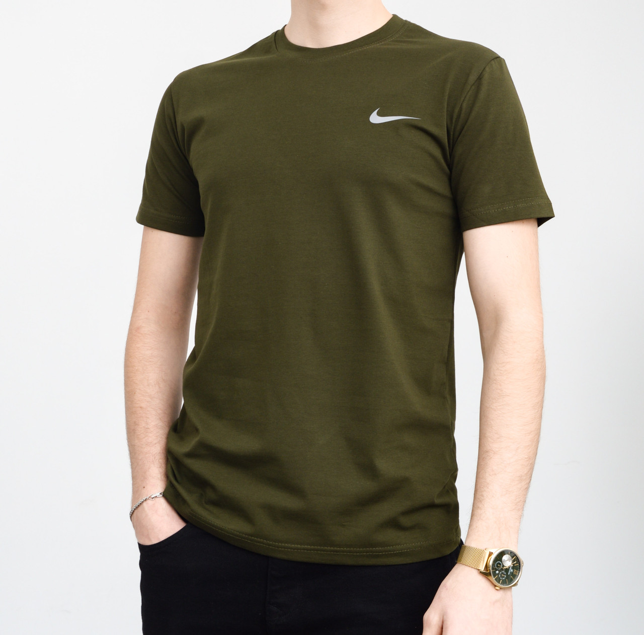 Чоловіча футболка Nike хакі
