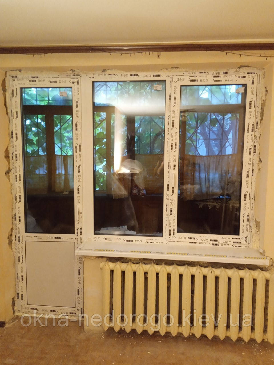 Металлопластиковый балконный блок /окно 1150х1350, двери 700х2050/ - фото 10 - id-p100108483