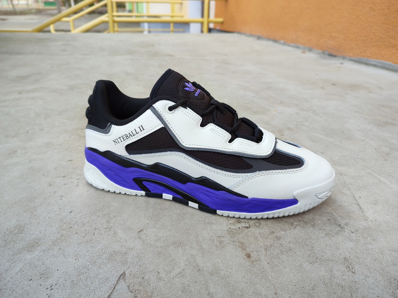 Кросівки чоловічі Adidas Niteball 2 white black purple біло-чорно-фіолетові 41 (26,5 см)