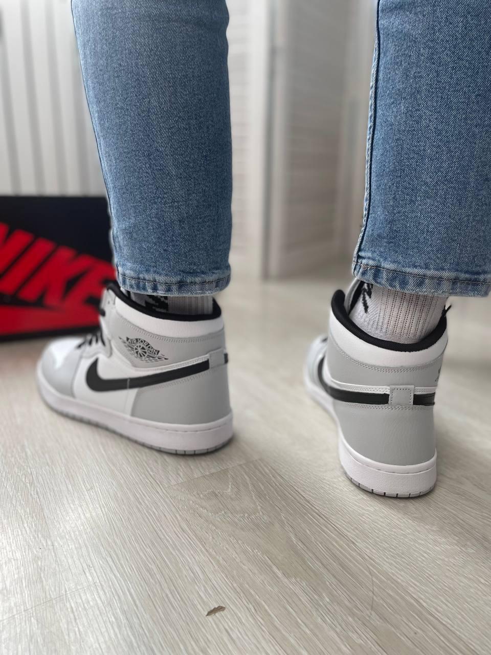 Кроссовки мужские Nike Air Jordan 1 Gray High smoke OG One обувь Найк Джорданы высокие серые 41 - 46 43 - фото 9 - id-p1910725378