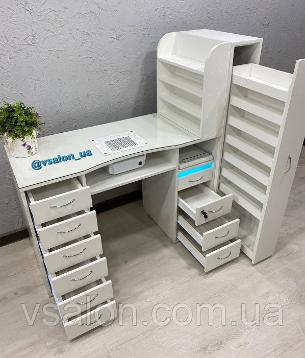 Професійний манікюрний стіл з тумбочками і карго для лаків V568