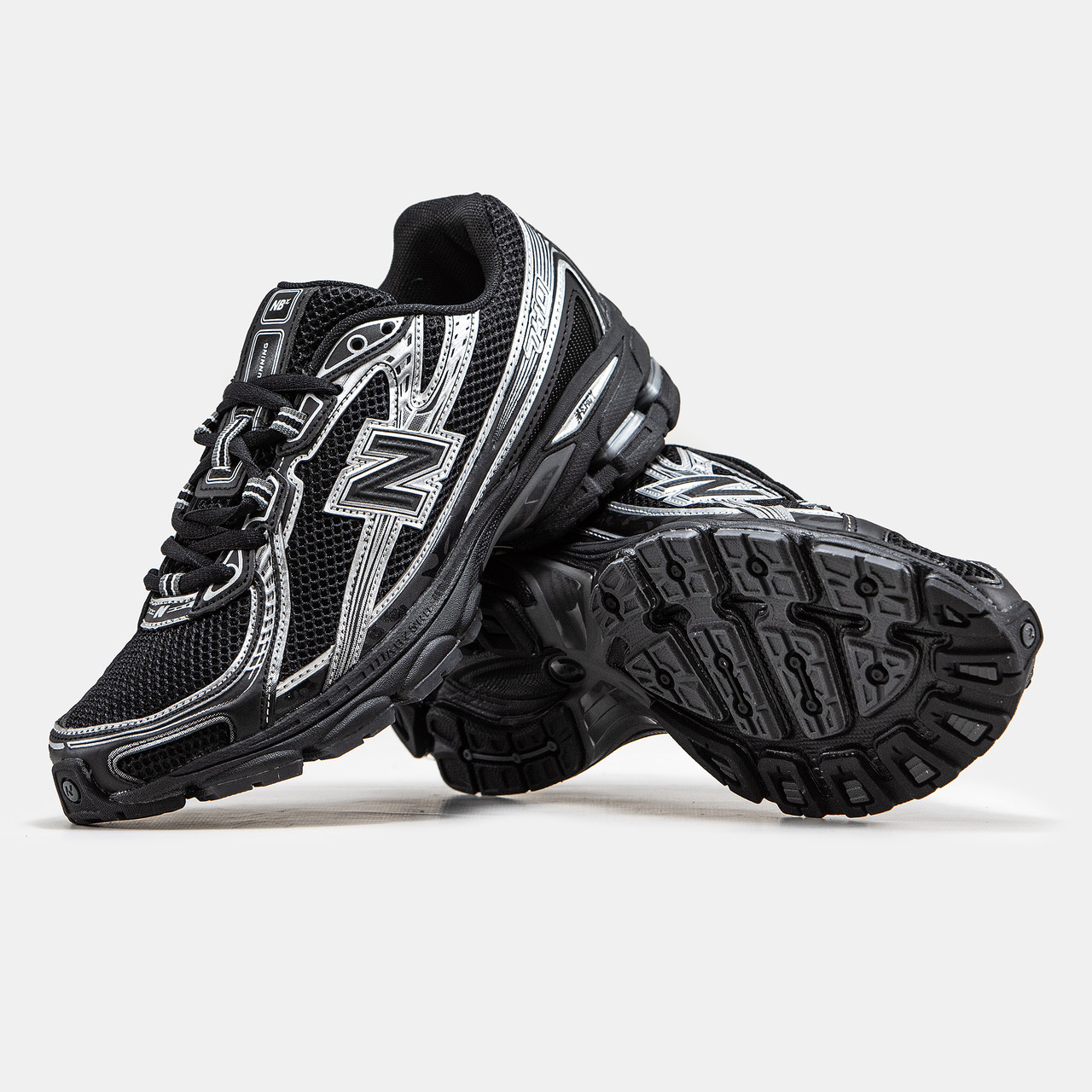 Кросівки чоловічі чорні New Balance 740 Black White (14973)
