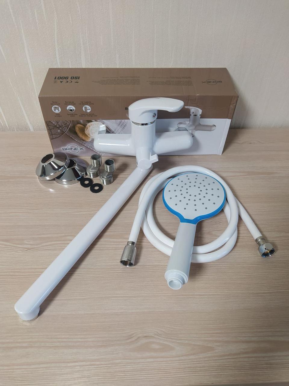 Змішувач із термопластику білий для ванни з довгим виливом (гусоком) Brinex 36W005-002, фото 1