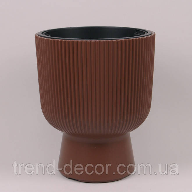 Горщик пластмасовий MILLY з вкладом коричневий 24см.