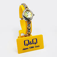 Наручные часы 'Q&Q' женские кварцевые металлический ремешок (GC15-405)