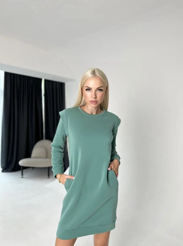 Тепла жіноча сукня в спортивному стилі, фото 1