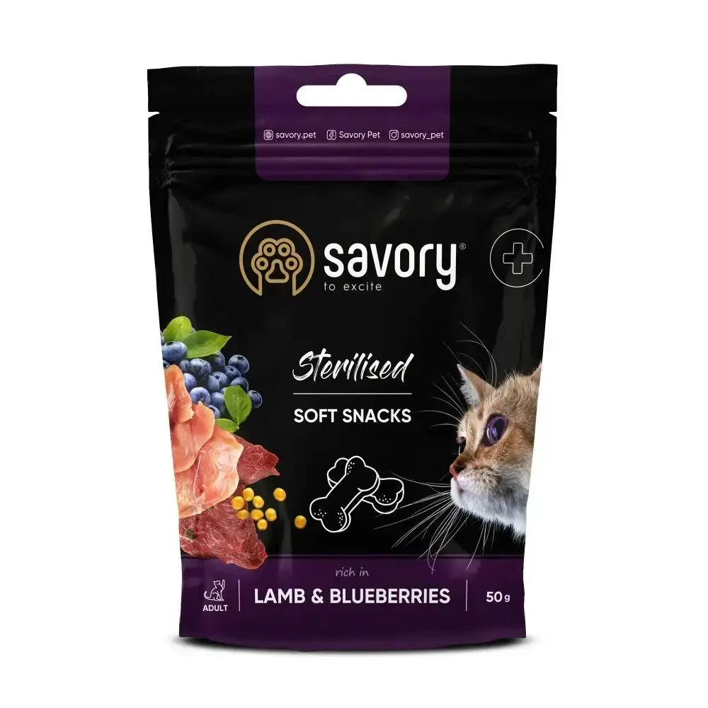 Ласощі м'які для кішок Savory Sterilized 50 г ягнят і чорниці