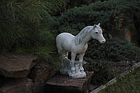 Садовая фигура, статуэтка Конь для декора сада изготовлен из цемента, ручной работы