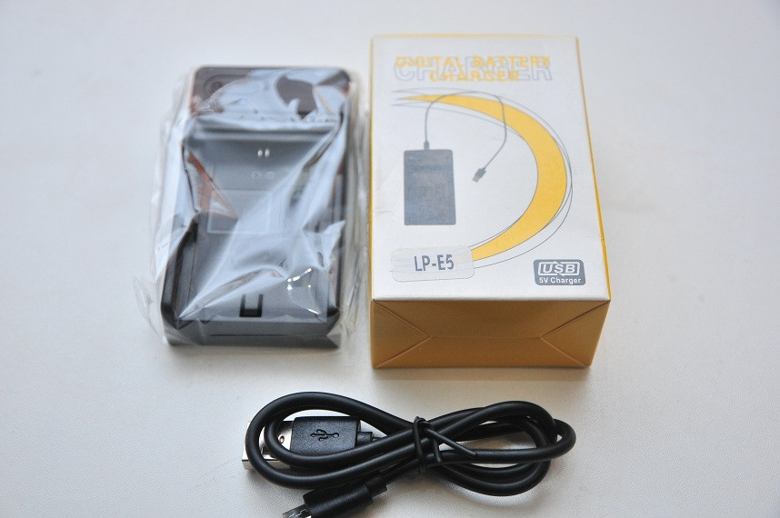 Canon LP-E5 USB Зарядний пристрій для Canon EOS 500D, 450D, 1000D