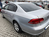 Дефлектори вікон / вітровики Volkswagen Passat B6 2005-2010 Sedan (на скотче) HIC