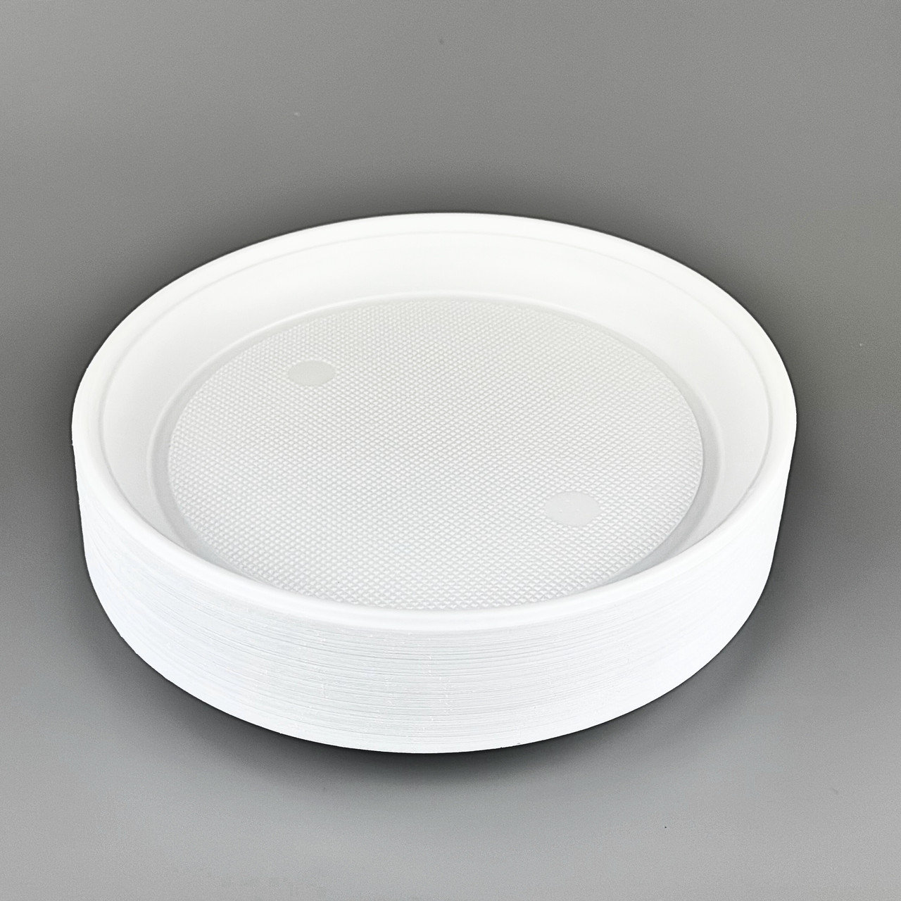Тарілка пластикова одноразова Ø 200 мм біла (уп.100 шт)