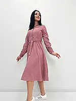 Платье под пояс в розовом цвете с длинными рукавами