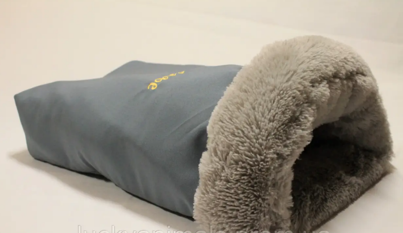 Лежанка ліжечко норка подушка пуф лежак з хутром трава собак котів 50х100 см