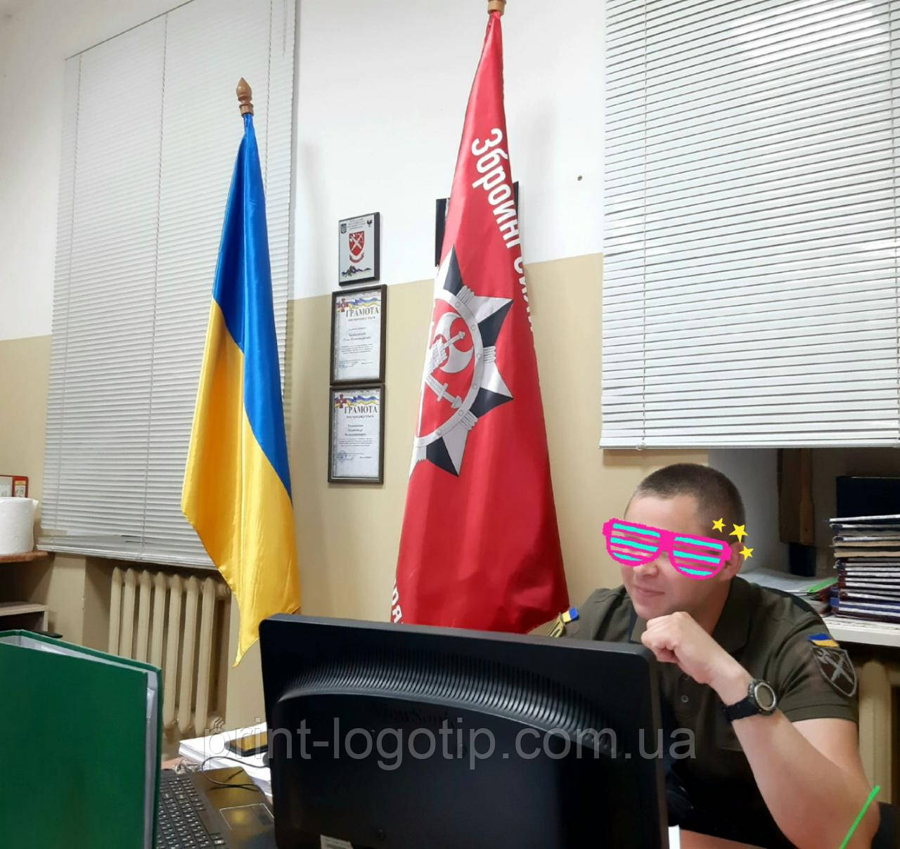 Кабінетний флагшток для прапора Київ, фото 1