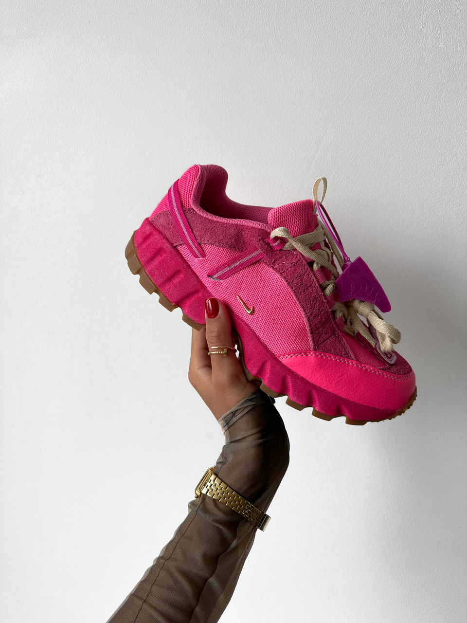 Jaquemus x Nike Humara Pink