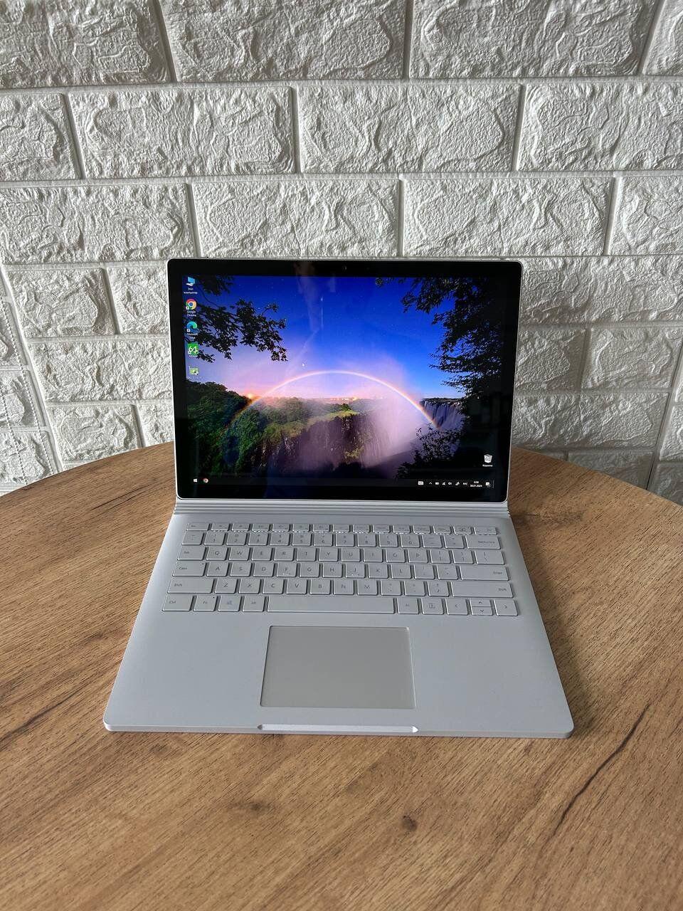 Б/в Ноутбук Б-клас Microsoft Surface Book 2 13.5" 3000x2000 Touch| i7-8650U| 8GB RAM| 256GB SSD| GTX 1050 2GB