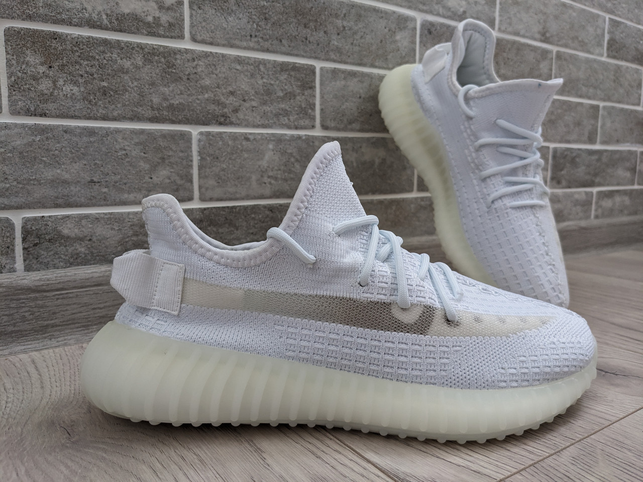 Стильні жіночі кросівки на літо Adidas Yeezy Boost 350 \ ізі буст 350 \ ізікі \ 37