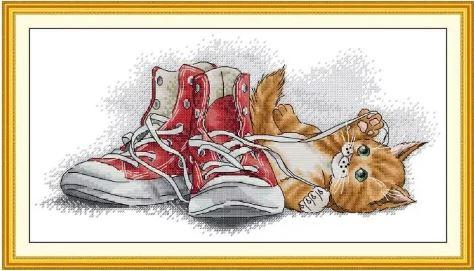 Набір для вишивання за нанесеною на канву схемою "Yellow cat playing with shoelac". AIDA 14CT printed 32*16 см