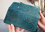 Жіночий гаманець з натуральної шкіри в бірюзовому кольорі з тисненням "Карпати" Жіночі портмоне, фото 3