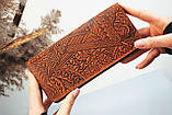 Світло-коричневий шкіряний гаманець довгий з тисненням Карпати | гаманець з тисненням, жіночий гаманець ручної роботи, фото 2