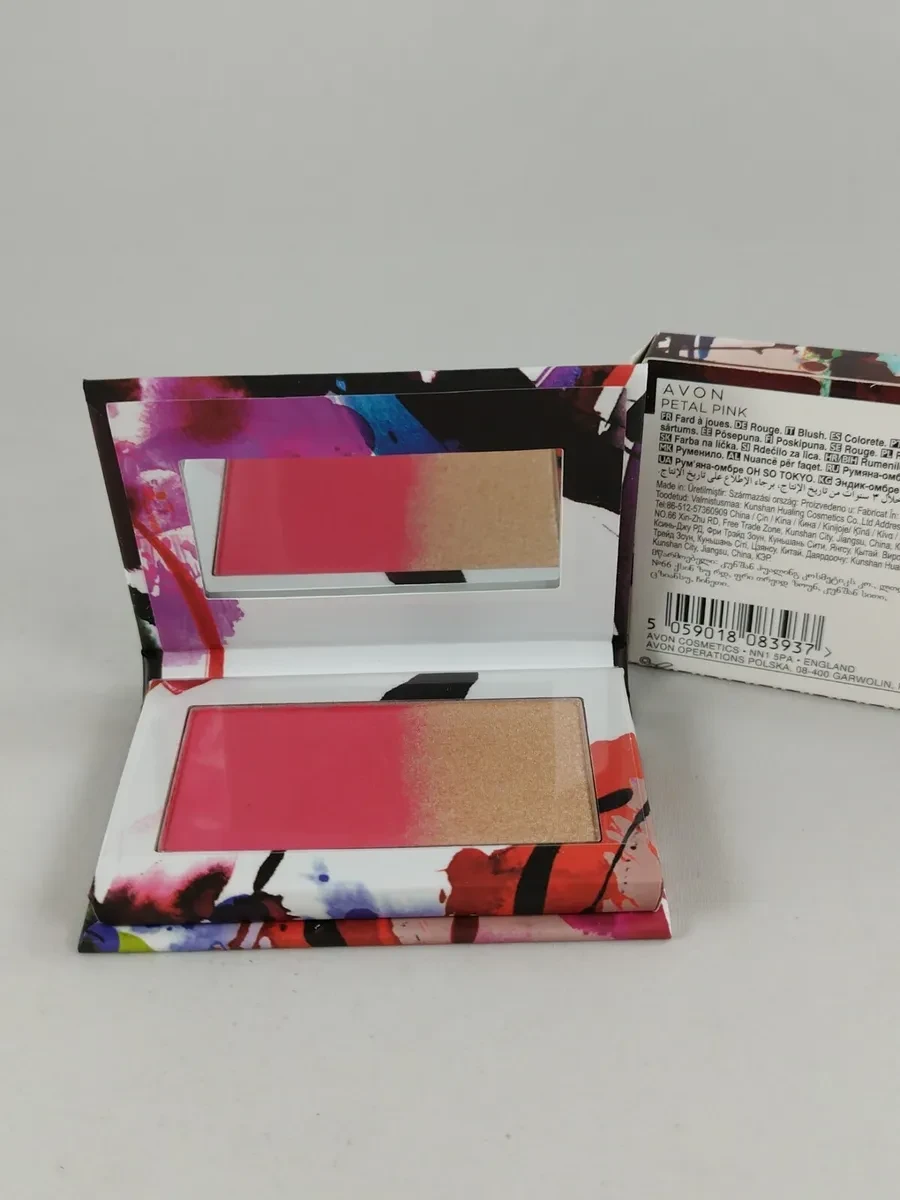 Уценка! Термін до 10/23. Avon Mark Oh So Tokyo рум'яна хайлайтер із дзеркалом 6 г, Petal Pink