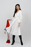 Платье вышитое белого цвета на запах из костюмной ткани с вышкой на рукавах размеры S, M, L