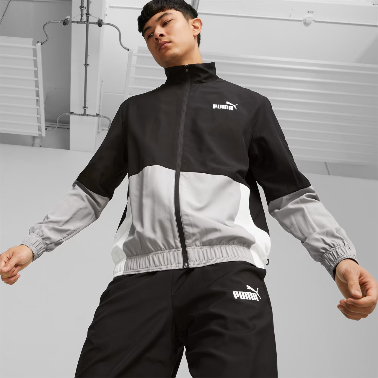 Костюм спортивний чоловічий Puma Woven Tracksuit 675966 01 (чорний, плащівка, весна-літо, бренд пума)
