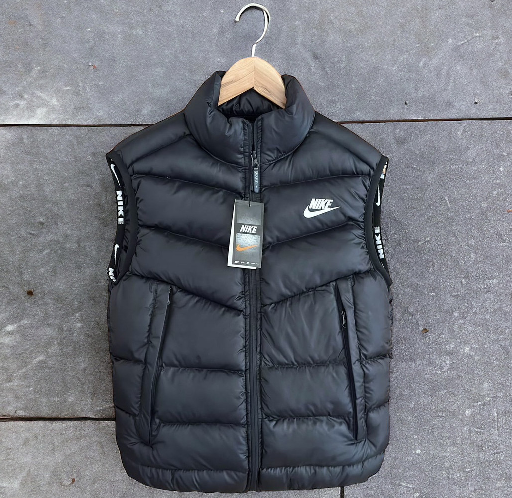 Чоловіча жилетка Nike (безрукавка) спортивний жилет стьобаний Туреччина чорний. Живе фото, фото 1