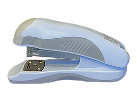 Степлер пластиковий, PASTEL, 20 л., (скоби №24, 26), 111х62х32 мм, блакитний